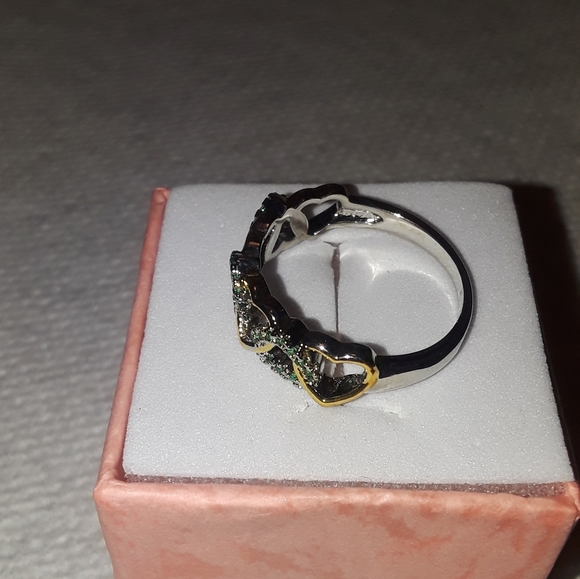 Sterling silver two-tone Hearts ring size 8 - Picture 4 of 5